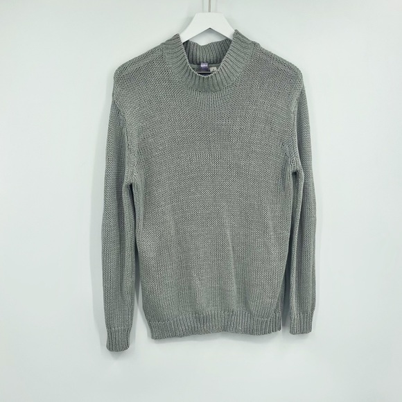 Francesca’s Gray Boho Cable Knit Elbow Patch Sweater Size Small - Picture 7 of 8